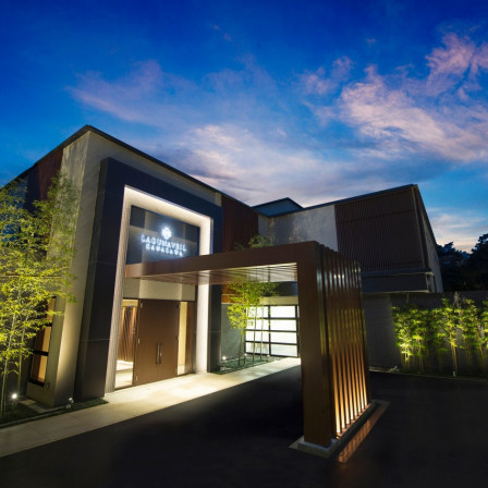 ナイトの雰囲気も異彩な雰囲気を放つ|ラグナヴェール金沢の写真(961459)