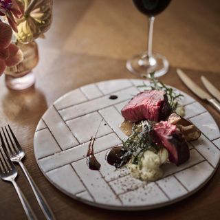 レストランならではの厳選食材と出来立てのお料理でのおもてなしが叶います