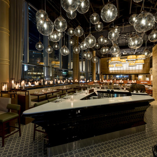 オン ア ターブル