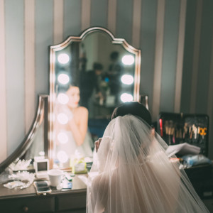 新婦様の美しいメイクシーン|The 33 Sense of Wedding(ザ・サーティースリー・センス・オブ・ウエディング)の写真(46082894)