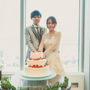 ケーキ入刀シーン|The 33 Sense of Wedding(ザ・サーティースリー・センス・オブ・ウエディング)の写真(19409115)