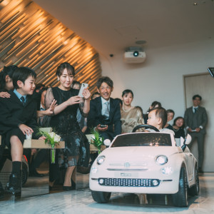 お子様にもお役目をお願いして素敵なシーンを♪|The 33 Sense of Wedding(ザ・サーティースリー・センス・オブ・ウエディング)の写真(46081394)