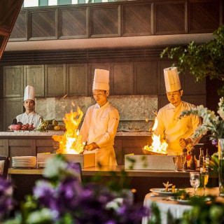 ★火曜日1組限定★豪華試食×衣装無料×天空チャペル体験