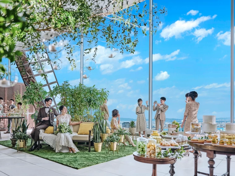 屋内ガーデンでゲスト様とのお時間を