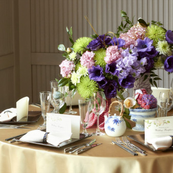 和のイメージのテーブル装花もオーダー可能◎