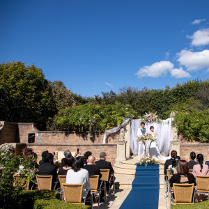 ガーデン内の挙式場所はお二人のチョイスでお決め頂けます。イメージに合った場所で結婚式を迎えませんか？|キングスウェル（オズブライダル）の写真(26010513)