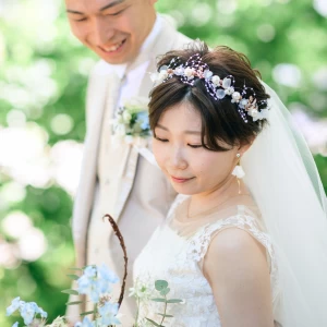 ブーケに合わせた小花のヘアパーツ|山手十番館ウエディング ハウス&ガーデンの写真(43389740)
