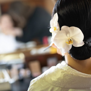 ヘアパーツなどもレンタル、または生花でご用意可能です。|二葉楼の写真(43659903)