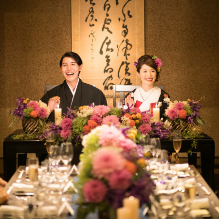 お二人のお好みや、ご予算に応じてコーディネートいたします。フラワーコーディネーターとのお打合せを設けております。