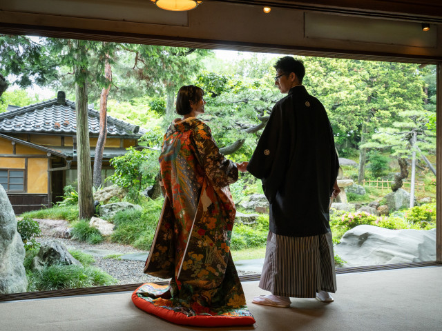 【成約特典】直近3か月以内のご成約で、新婦和装をもう一着サービス