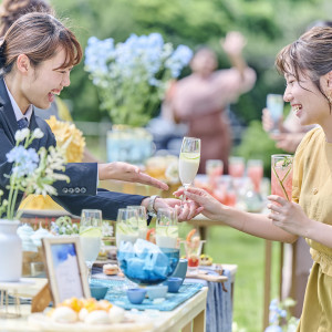 お2人のテーマに合わせてお好きな乾杯酒やドリンクメニューをお選びいただきます♪|THE SURF OCEAN TERRACE（ザ・サーフ オーシャンテラス）の写真(53902301)