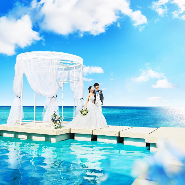 少人数結婚式｜アートグレイスオーシャンフロントガーデンチャペル沖縄