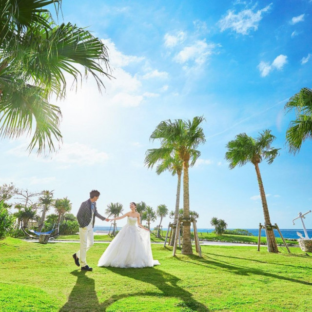 テヤン / 地場衛 ウエディングバージョン 沖縄県名護市21世紀の森公園内「THE SURF BEACHSIDE TERRACE」リゾート