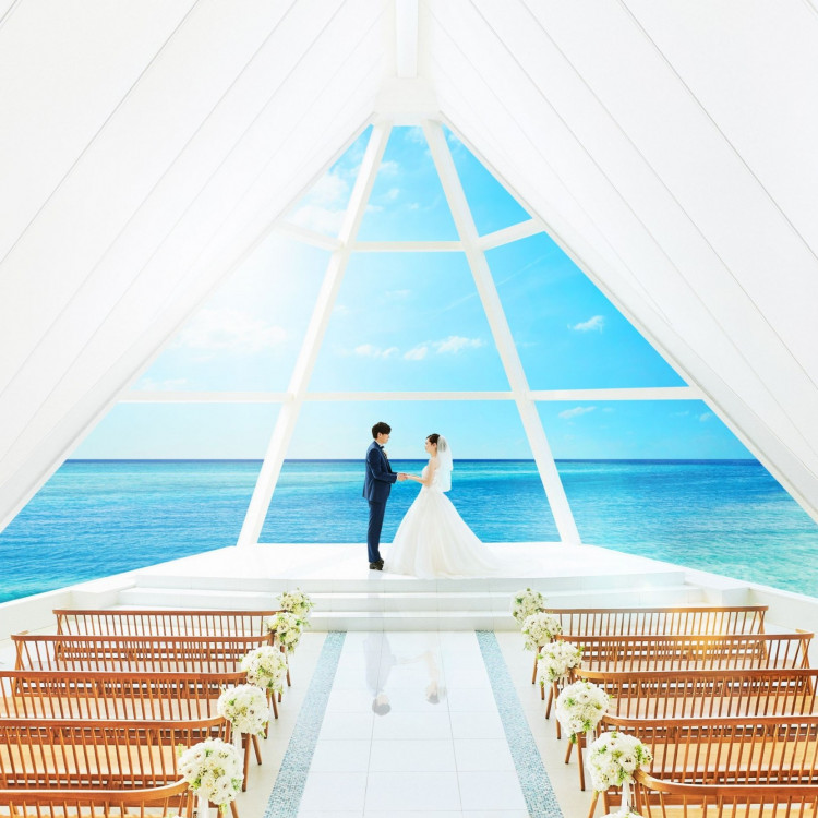 アートグレイスオーシャンフロントガーデンチャペル沖縄の結婚式費用 プラン料金 ウエディングパーク