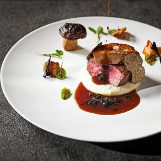 料理重視必見♪料理3ランクアップ特典◆牛フィレ試食×VIPラウンジ体験