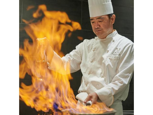 《5つ星ホテル》で経験を積んだ総料理長 による世界クラスのおもてなし