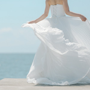 ドレスもトレンドを抑えながら個性を引き出す自社買い付け。オリジナルブランドは必見|NEST by THE SEA（ネストバイザシー）の写真(3668104)