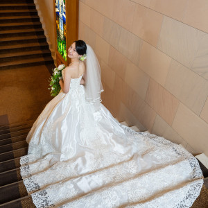 美しい純白のドレス。幅広い形を取り揃えてお待ちしております。|ANAクラウンプラザホテル千歳の写真(37055708)