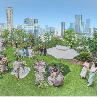 《緑溢れる地上55mの絶景ガーデン》開放的な空間でもてなす1日