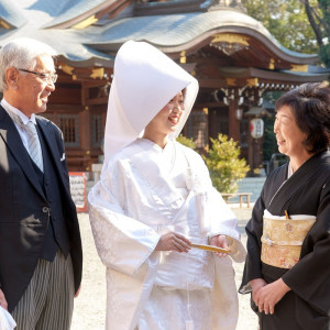 ご両親・ご祖父母様、皆が最も喜ぶのは和装花嫁。挙式は白無垢・綿帽子で神前式を迎えてください。|WABI やまどりの写真(5428922)