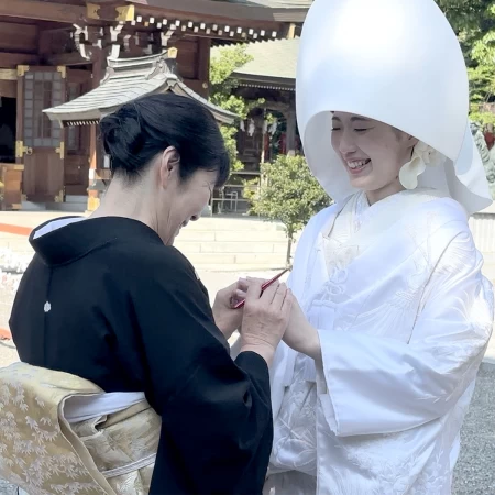 お母様からの紅入れシーンは感動です