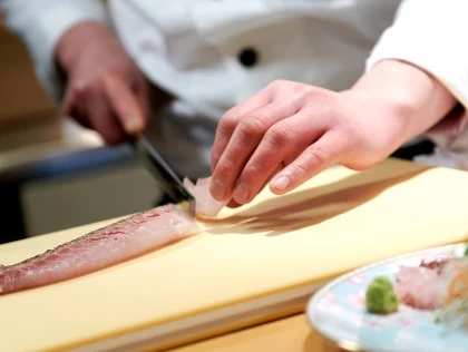 贅を尽くす現代和食の体験
結婚式だからこそ大切にする
日常では食せないお料理体験を
