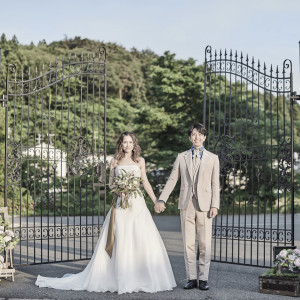 このゲートの先はふたりの貸切邸宅。白亜の一軒家を自宅のように自由に使って特別な一日を楽しんで|ensoleille（アンソレイユ）の写真(54761104)