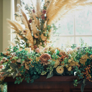 ふたりの想いが最初にゲストに伝わるウェルカムスペースを、好きなものや花で自由に装飾。持込自由も嬉しいポイント|ensoleille（アンソレイユ）の写真(54762660)