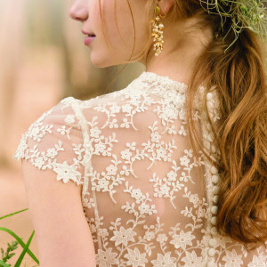 大人の女性を美しく見せるカッティングや、草花を素肌につたわせるような繊細なレース使いに乙女心がくすぶられる|ensoleille（アンソレイユ）の写真(54771982)