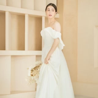 オリジナルドレスやブランドドレスも取り揃えております