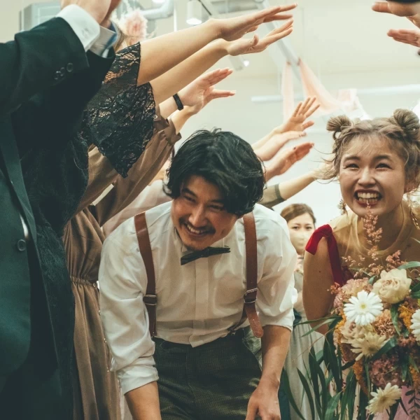 花道で皆様に見守られながら退場