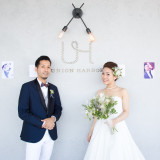 入り口もお好きなようにアレンジできます。写真を壁に貼って、ゲストをお迎えしましょう。