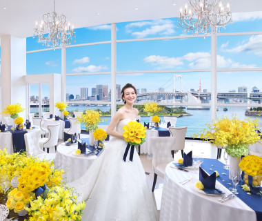 海一望!パノラマビューの披露宴会場!