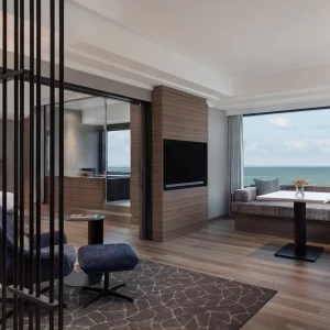 客室の一例（スイートルーム）|南紀白浜マリオットホテルの写真(31517369)