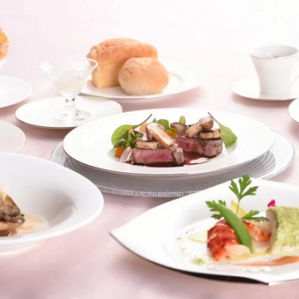 美味しいお料理でゲストをおもてなし
