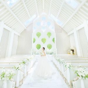 ラピスコライユ ●BRASSグループの結婚式の公式写真