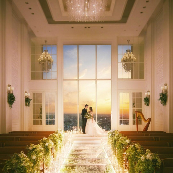 【1件目来館で】4万ギフトプレゼント！さらに、挙式料、ドレス、装花など最大73万優待