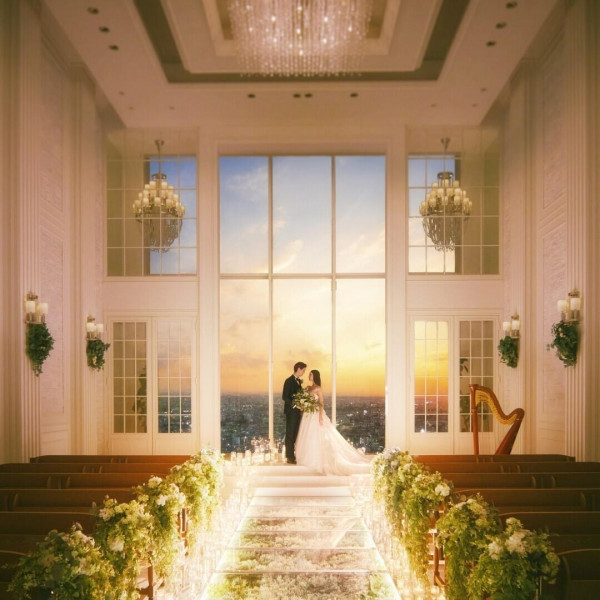 【1件目来館で】4万ギフトプレゼント！さらに、挙式料、ドレス、装花など最大73万優待