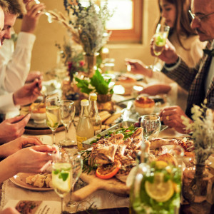 ご親族のみの会食プランもご案内◎晩餐会スタイルのテーブルで大人数の派手な結婚式より、心からくつろげる一日を|BARN&FOREST148〜バーン&フォレスト148〜の写真(11443769)