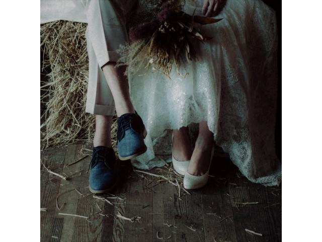 海外映画ような世界観のWをクリエイティブチームがプロデュース