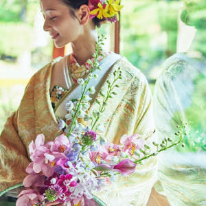 和装に合わせたブーケも専属のフローリストがご提案|アマンダンカルムの写真(55705733)