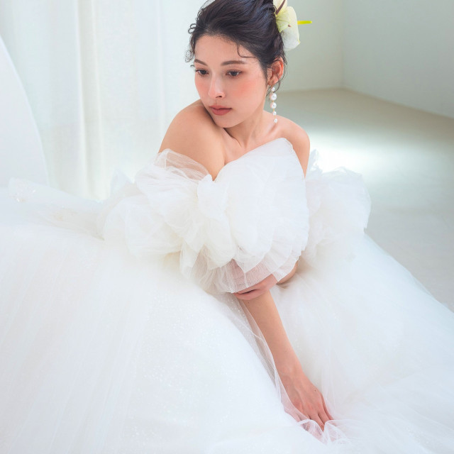 シャンシャン♡ウエデェングドレスご紹介♡ コーディネート特集💍 】 新郎新婦様の選んだ カラードレスと