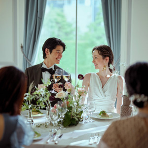 両家の家族だけで行う食事会や、友人をお招きしてのアットホームな食事会も叶います。|アニバーサリーアン 恵比寿の写真(52199387)