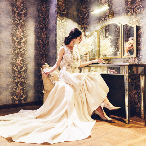 先着2組【ドレス試着＆3万円美食】円形チャペル×大人の貸切ウエディング