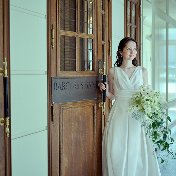 【式場見学1軒目の花嫁さま限定】ウェディングドレス1着27.5万円プレゼント