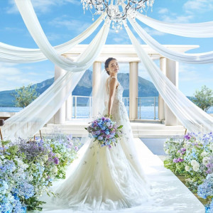 【お年玉抽選会×豪華10大特典】大聖堂×絶景会場で花嫁ALL体験