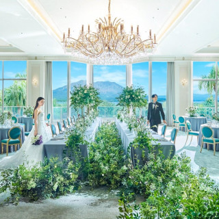 《ドレス試着＆豪華試食》海辺の大聖堂×オーシャンビュー貸切会場見学！