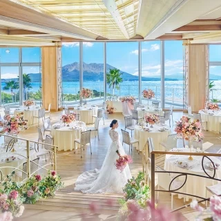《ドレス試着＆豪華試食》海辺の大聖堂×オーシャンビュー貸切会場見学！