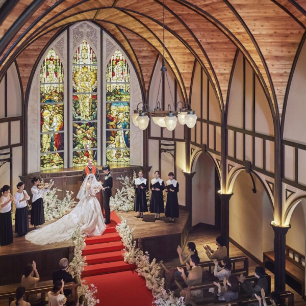 2名/32万～で大聖堂貸切OK