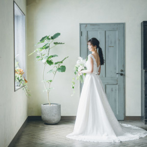 ナチュラルテイストなドレスも会場雰囲気に合う|Le chic unjour(ラシックアンジュール)の写真(53057528)